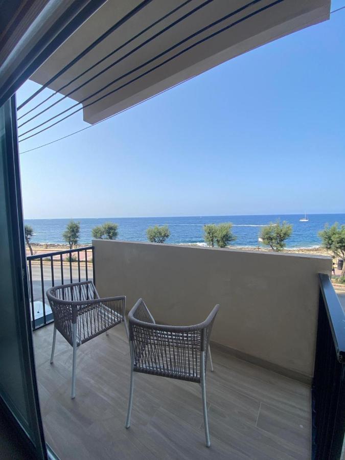 Beachfront Sliema Apartment Exterior photo